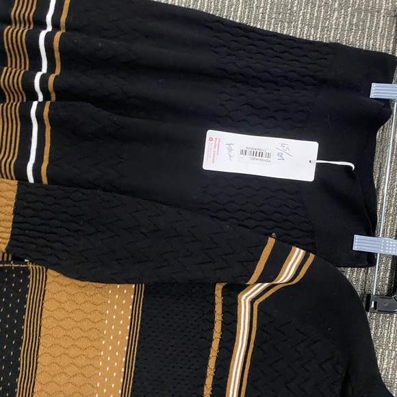 NWT Seamless Base Layers Whole garment knitwear Pullover with matching legging. - Picture 5 of 6